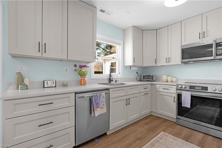 Property Photo:  4925 Locke Ln  VA 23464 