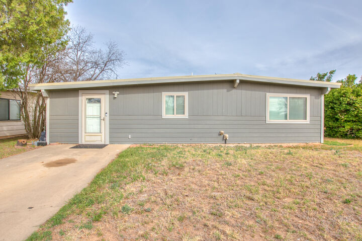 Property Photo:  2116 Chapman Street  TX 76901 