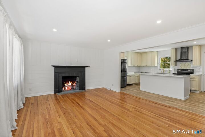 Property Photo:  28 Camore Street  CT 06905 