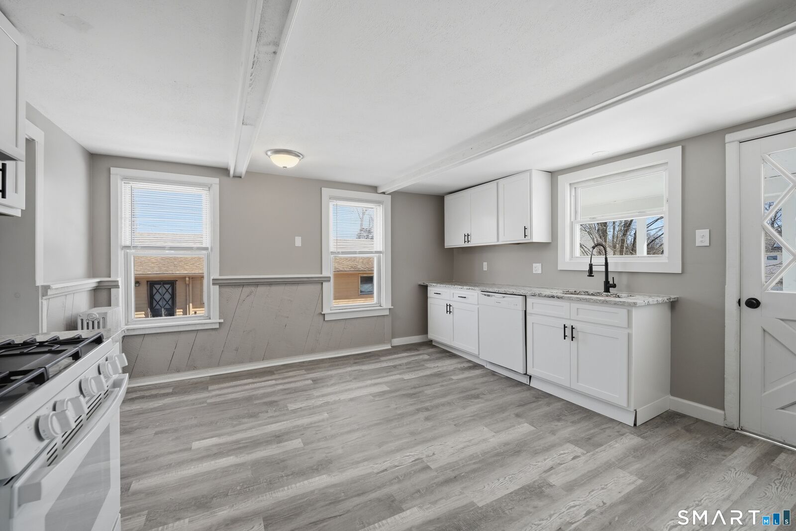 Property Photo:  55 Highland Park  CT 06082 