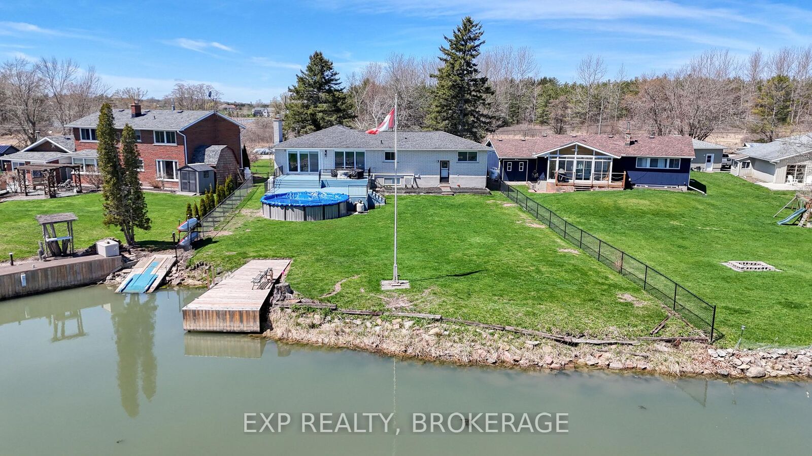Property Photo: 72 Willowbank Road W ON K7G 2V5