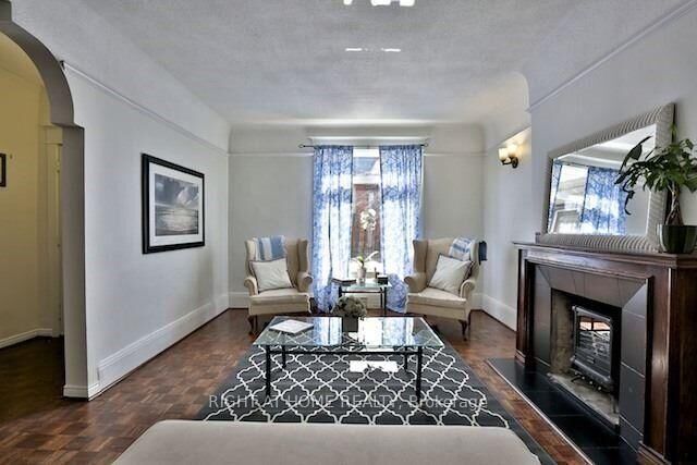Property Photo: 34 Macpherson Avenue ON M5R 1W8