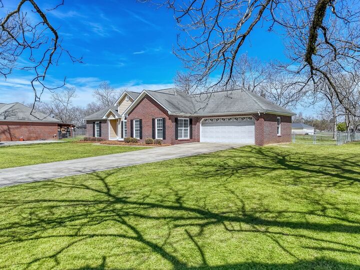 Property Photo:  100 Wisteria Lane  GA 31763 