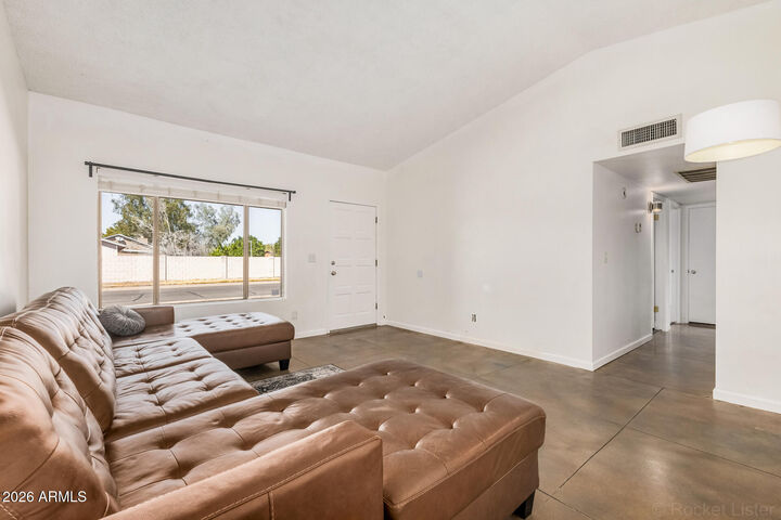 Property Photo:  2013 W Tulsa Street  AZ 85224 