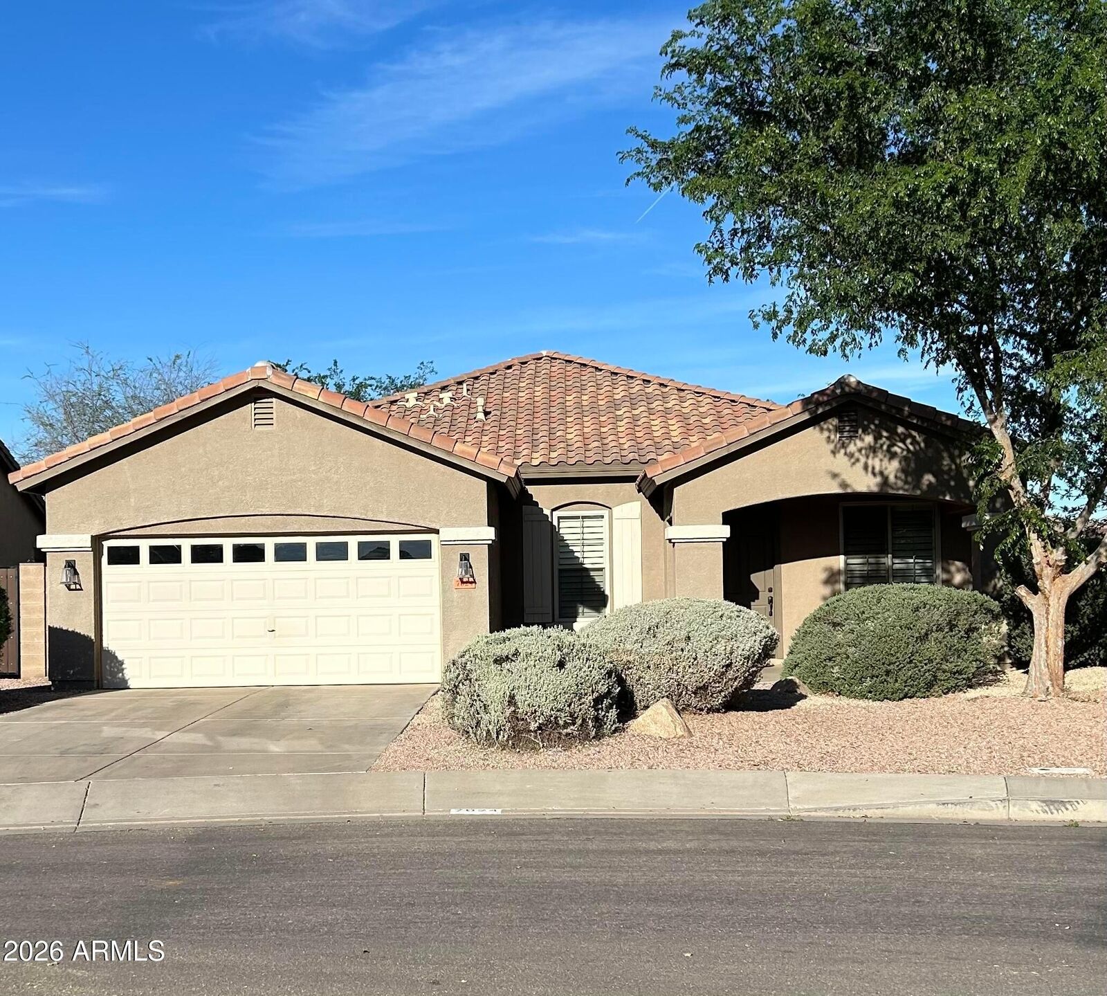 Property Photo: 7024 S Claiborne Avenue AZ 85298