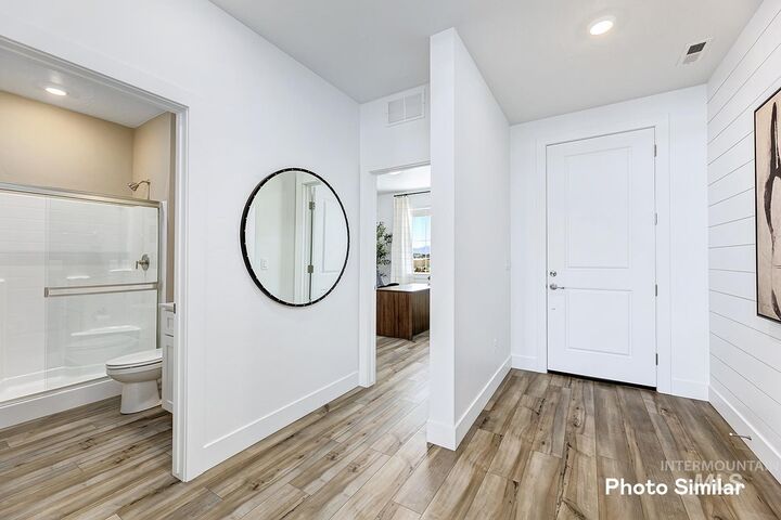 Property Photo: 5071 N Corbell Ave ID 83646