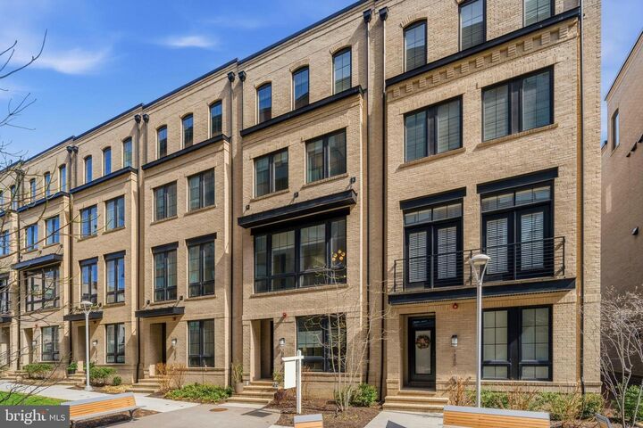 Property Photo: 1878 Easterly Road VA 20190