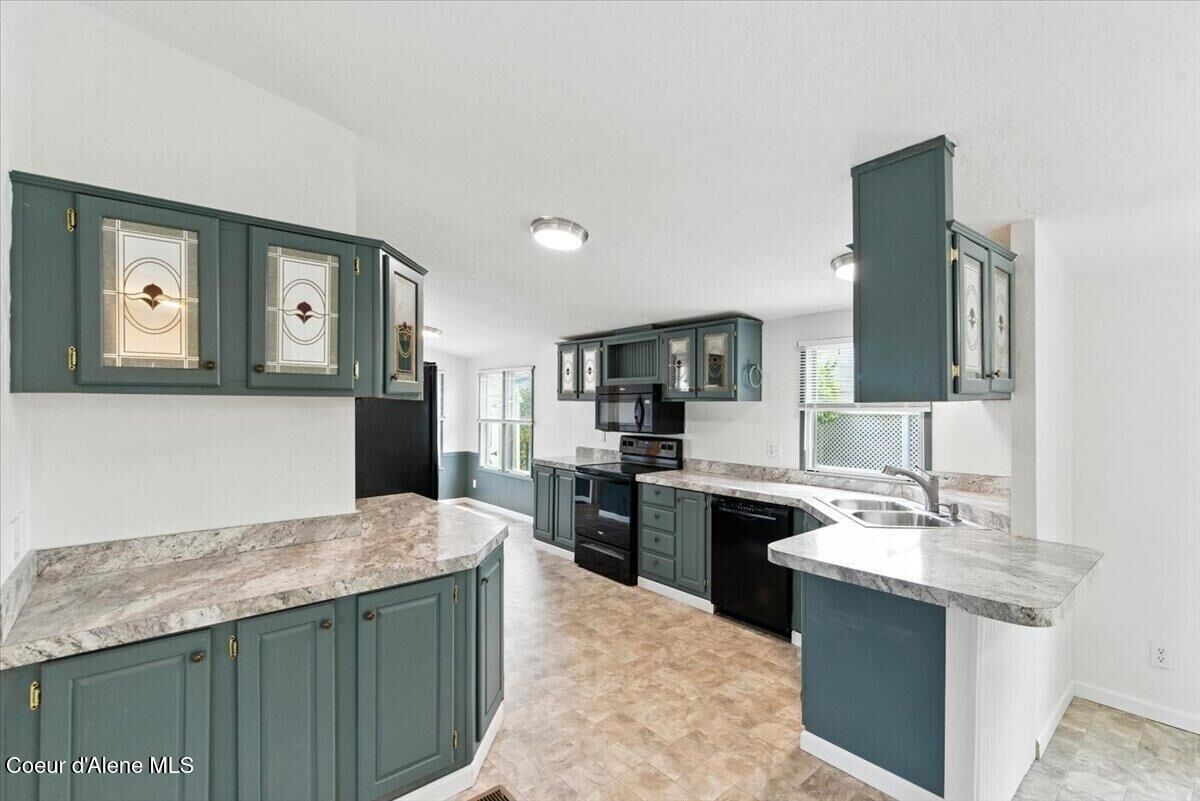 Property Photo:  2189 W Yorkshire Ave  ID 83815 