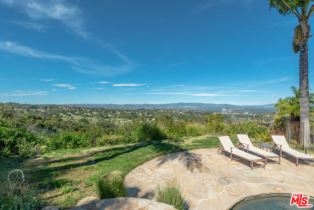 Property Photo:  3843 Rock Hampton Dr  CA 91356 