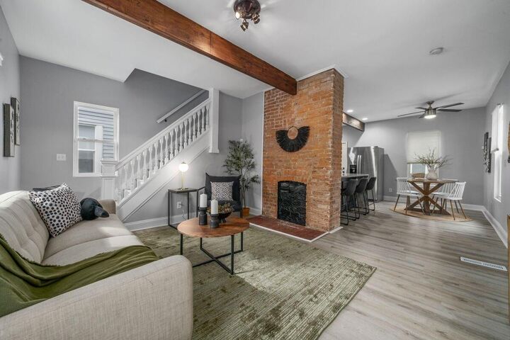 Property Photo:  439 Oakwood Avenue  OH 43205 