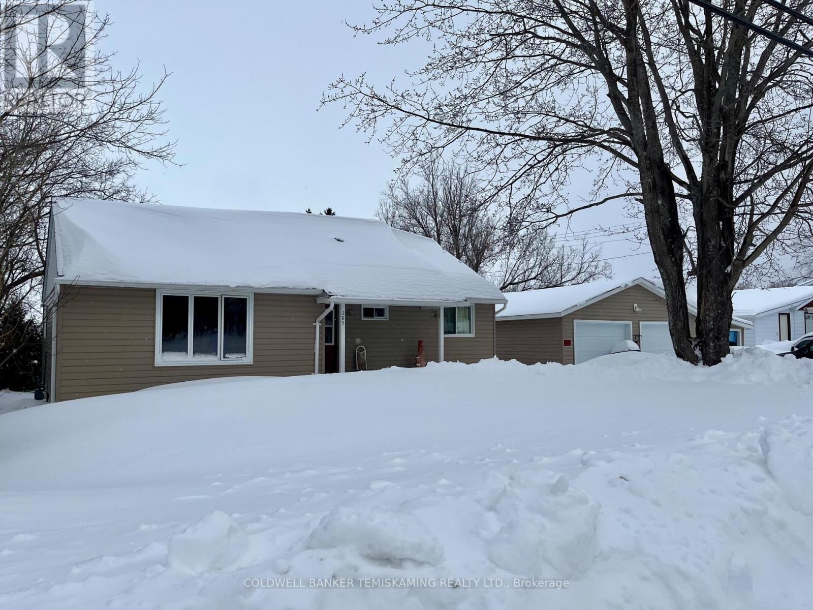 Property Photo:  285 Georgina Avenue  ON P0J 1K0 