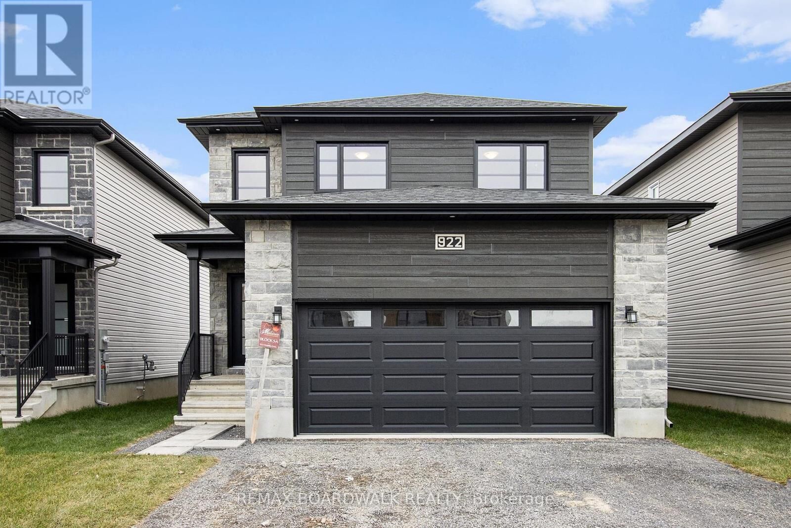 Property Photo: 464 Falcon Lane ON K4R 1E5