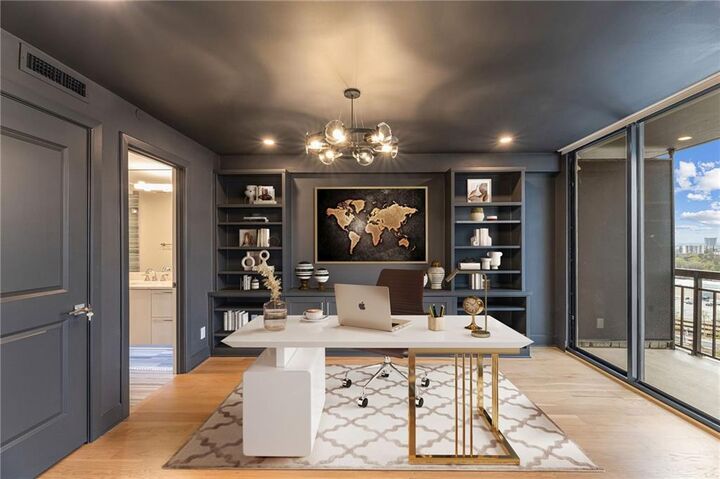 Property Photo:  3481 Lakeside Drive NE P206  GA 30326 