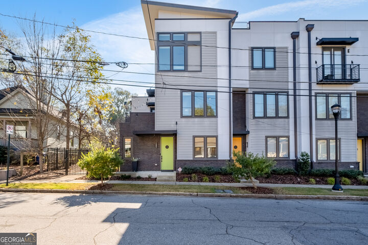 Property Photo:  415 Gartrell Street SE 1  GA 30312 