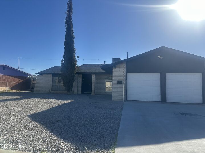 Property Photo: 2412 Penwood Drive TX 79935