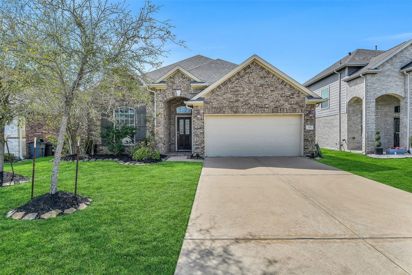 Property Photo:  214 Brookwood Park Lane  TX 77539 