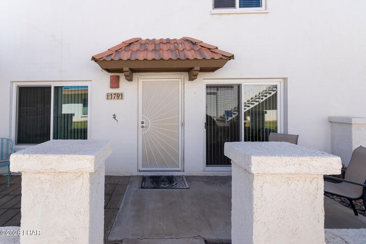 Property Photo: 1791 Los Lagos Dr B AZ 86403