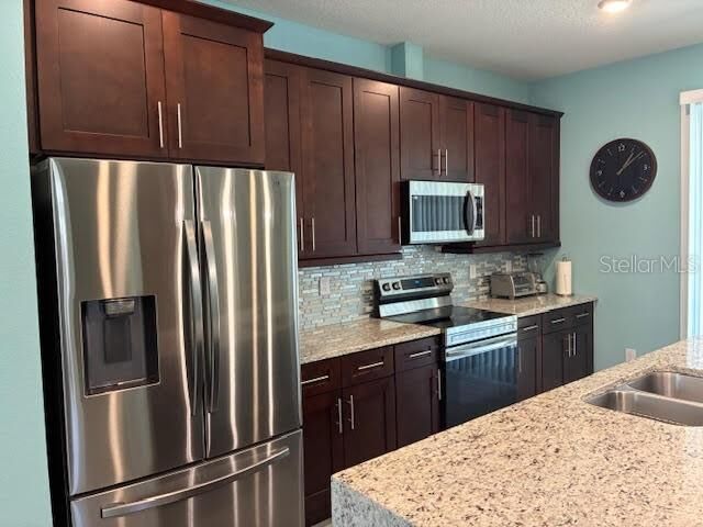 Property Photo:  2118 W Hampshire Boulevard  FL 34434 