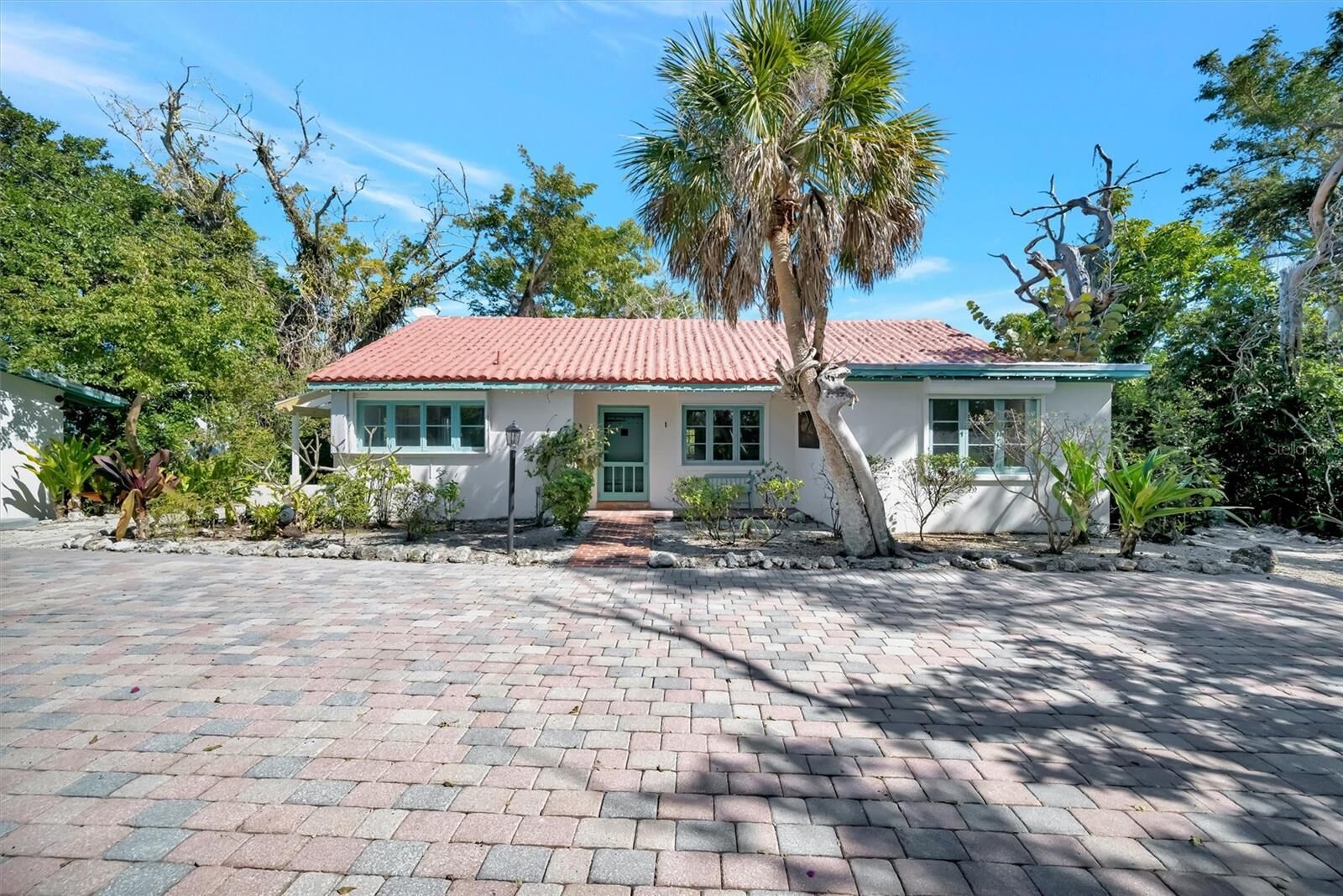 Property Photo:  4237 Higel Avenue  FL 34242 