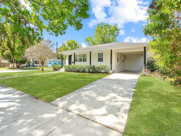 Property Photo:  750 Essex Place  FL 32803 