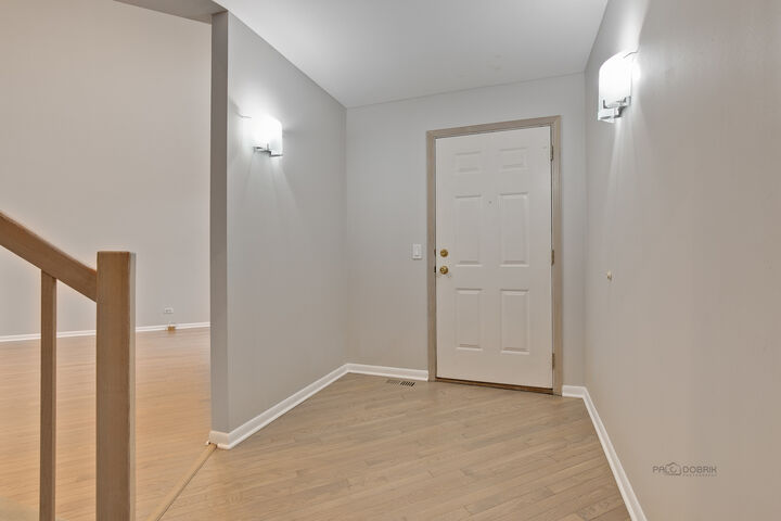 Property Photo:  279 Brunswick Drive  IL 60089 