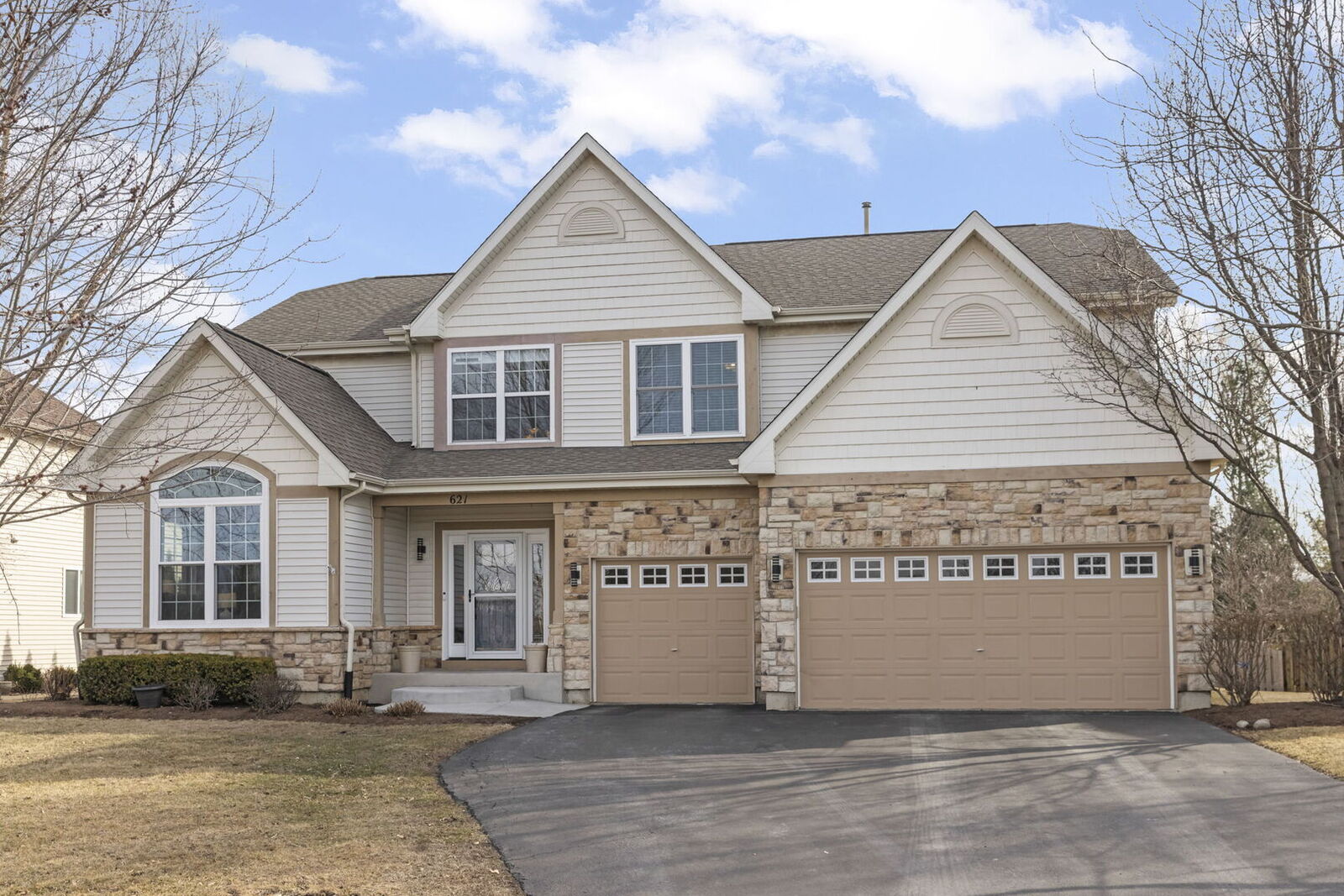 Property Photo:  621 Western Drive  IL 60542 