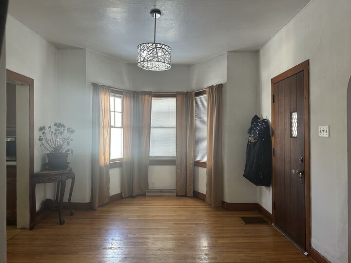 Property Photo:  747 1st Avenue  IA 52732 