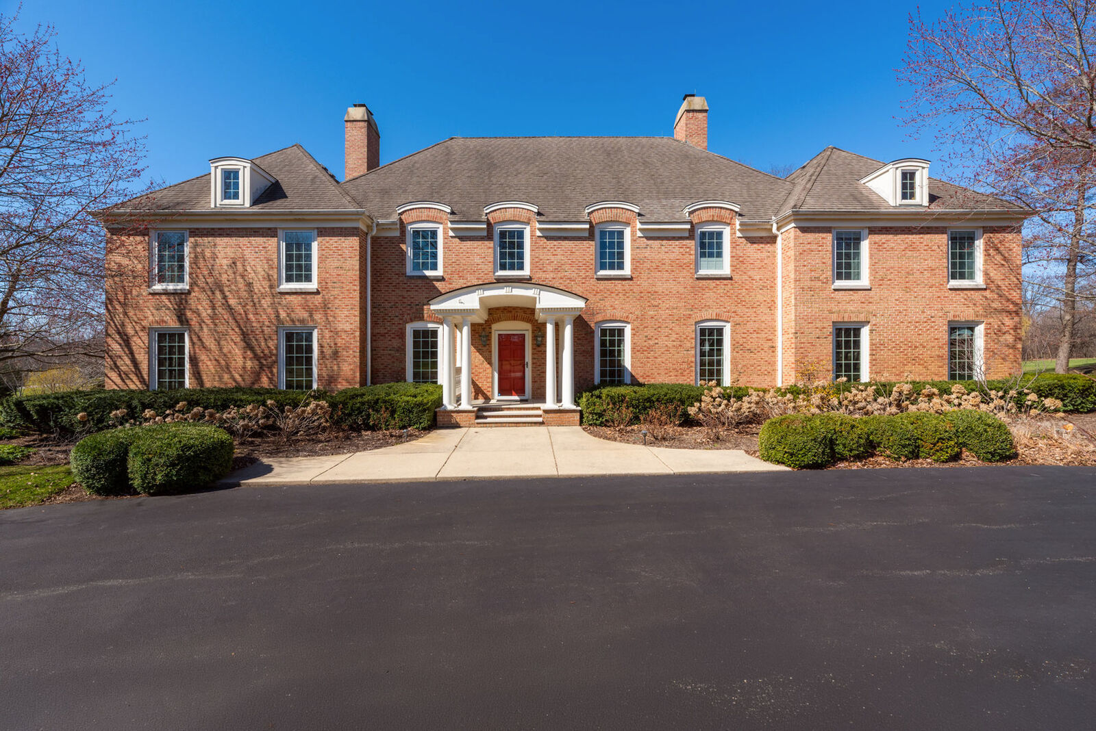 Property Photo:  568 Plymouth Drive  IL 60067 