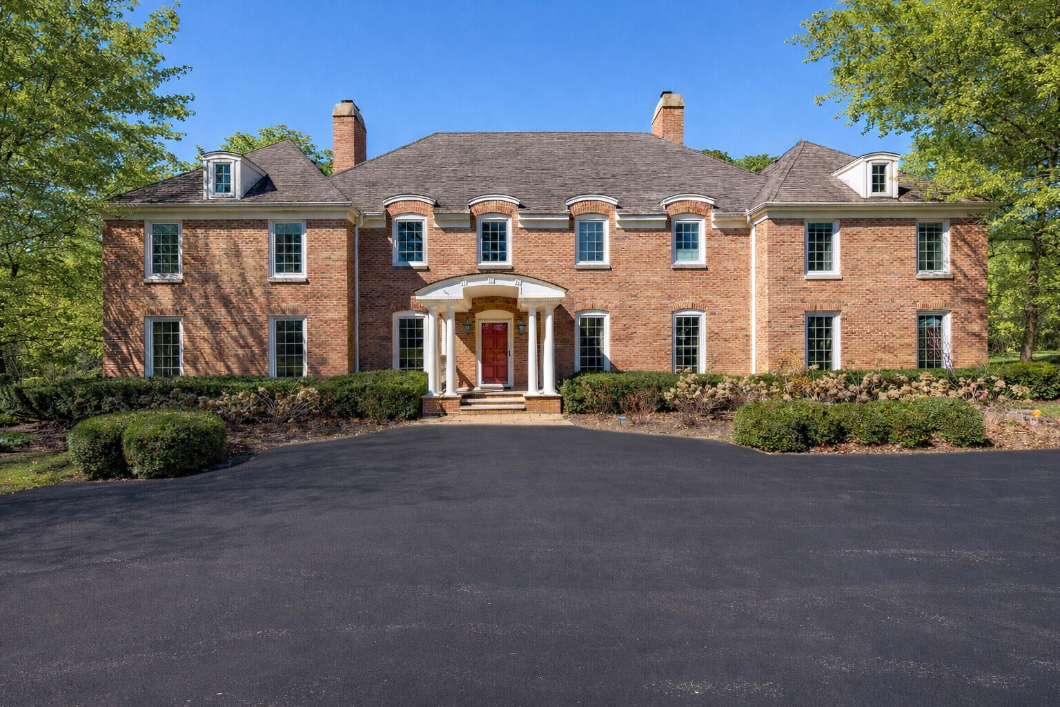 Property Photo:  568 Plymouth Drive  IL 60067 