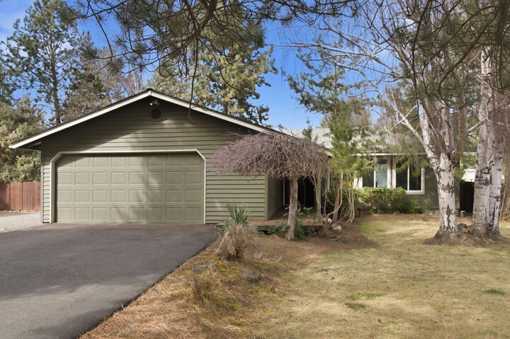 Property Photo:  21060 Woodhaven Avenue  OR 97702 