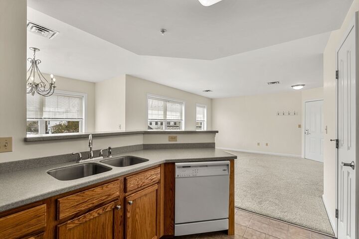 Property Photo:  519 Main St D  MA 01450 