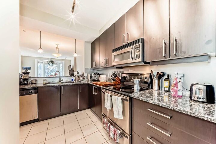 Property Photo:  830 Centre Avenue NE 204  AB T2E 9C3 