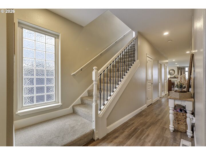 Property Photo:  2084 SE 48th Ave  OR 97123 