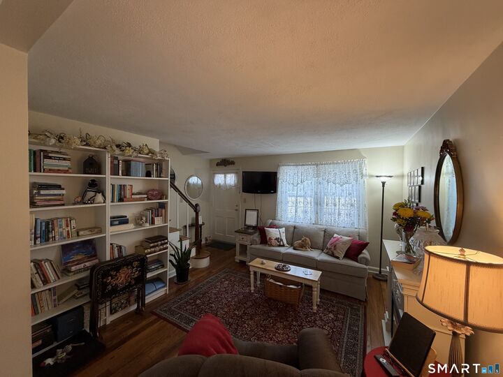 Property Photo: 18 Bridge Street Apt 2C CT 06770