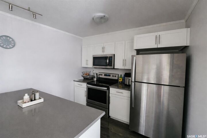 Property Photo:  322 Lewin Way 237  SK S7T 0Y9 