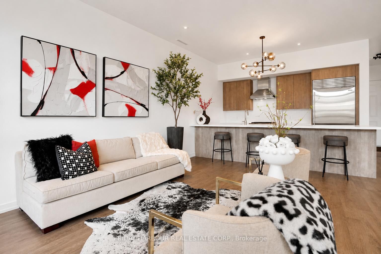 Property Photo: 3712 Ferretti Court ON L9S 0N6