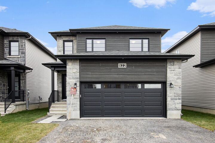 1145 Montblanc Crescent — photo 1