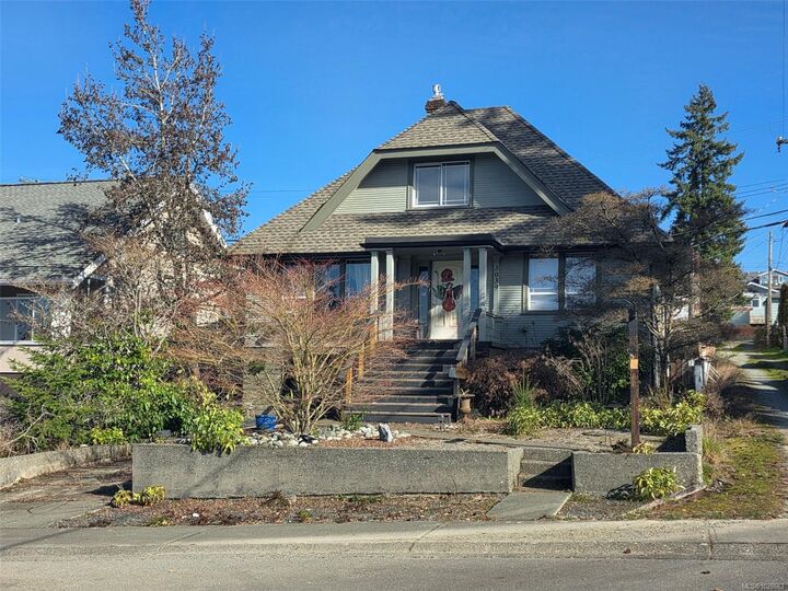 Property Photo:  3039 5th Ave  BC V9Y 2E4 