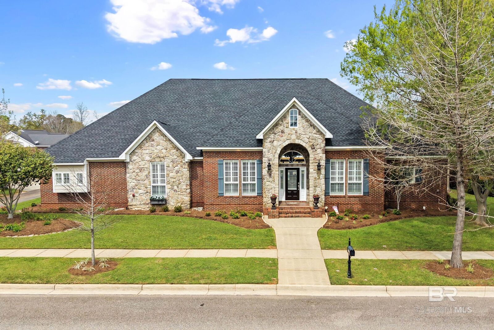 Property Photo: 10321 Tampary Street AL 36526-9543