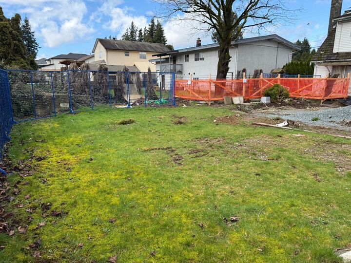 Property Photo: 2285 Meadows Street BC V2T 3A7