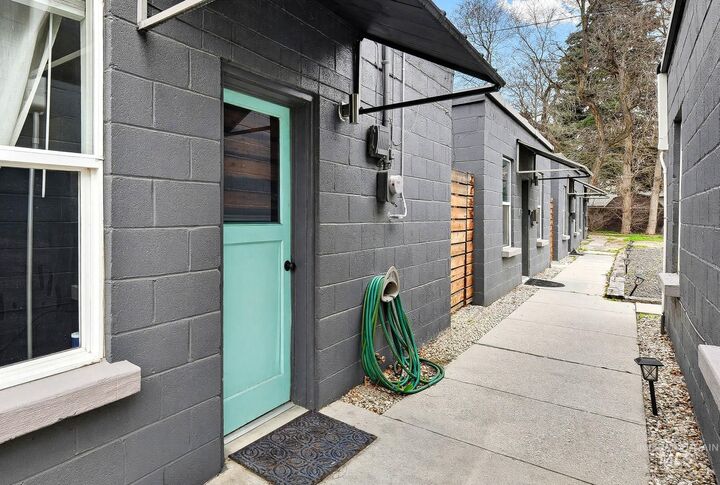 Property Photo: 2104 N 18th St ID 83702