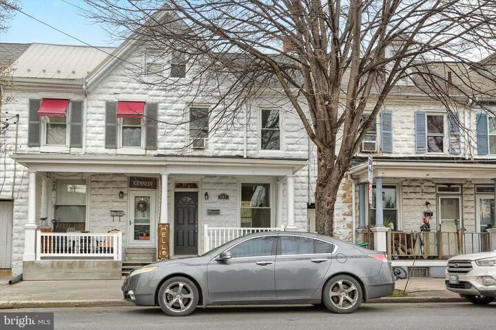 Property Photo:  347 E Louther Street  PA 17013 