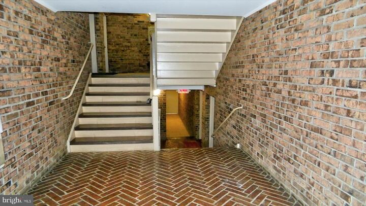 Property Photo:  5 Silverwood Circle 1  MD 21403 