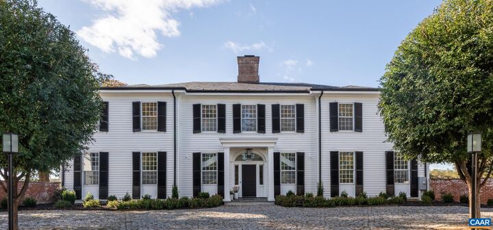 Property Photo: 1859 Rivanna Farm VA 22911