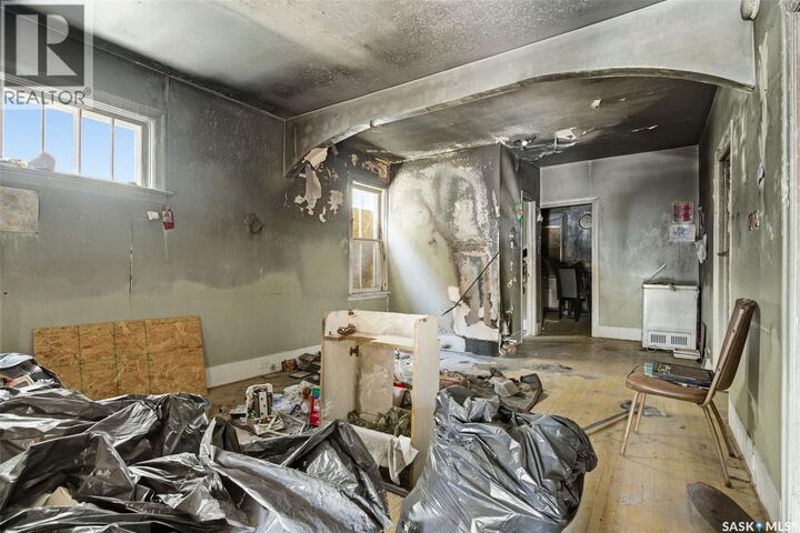 Property Photo: 1120 Victoria Avenue SK S4P 0N7