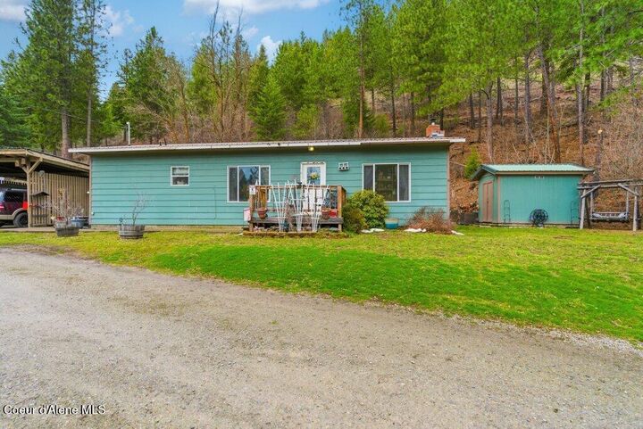 Property Photo:  43513 Riverview Dr  ID 83839 