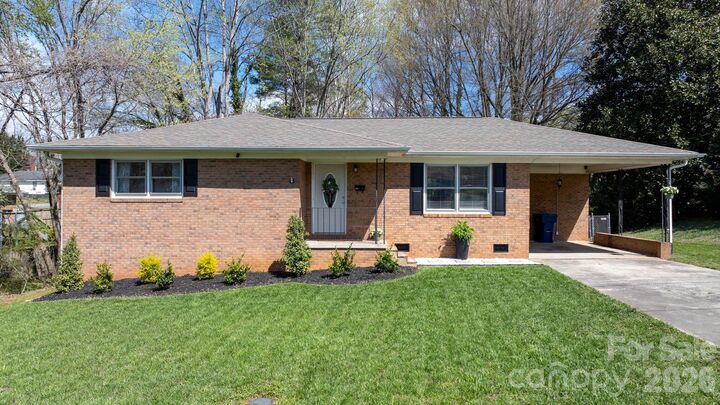 Property Photo:  307 W Park Drive  NC 28164 