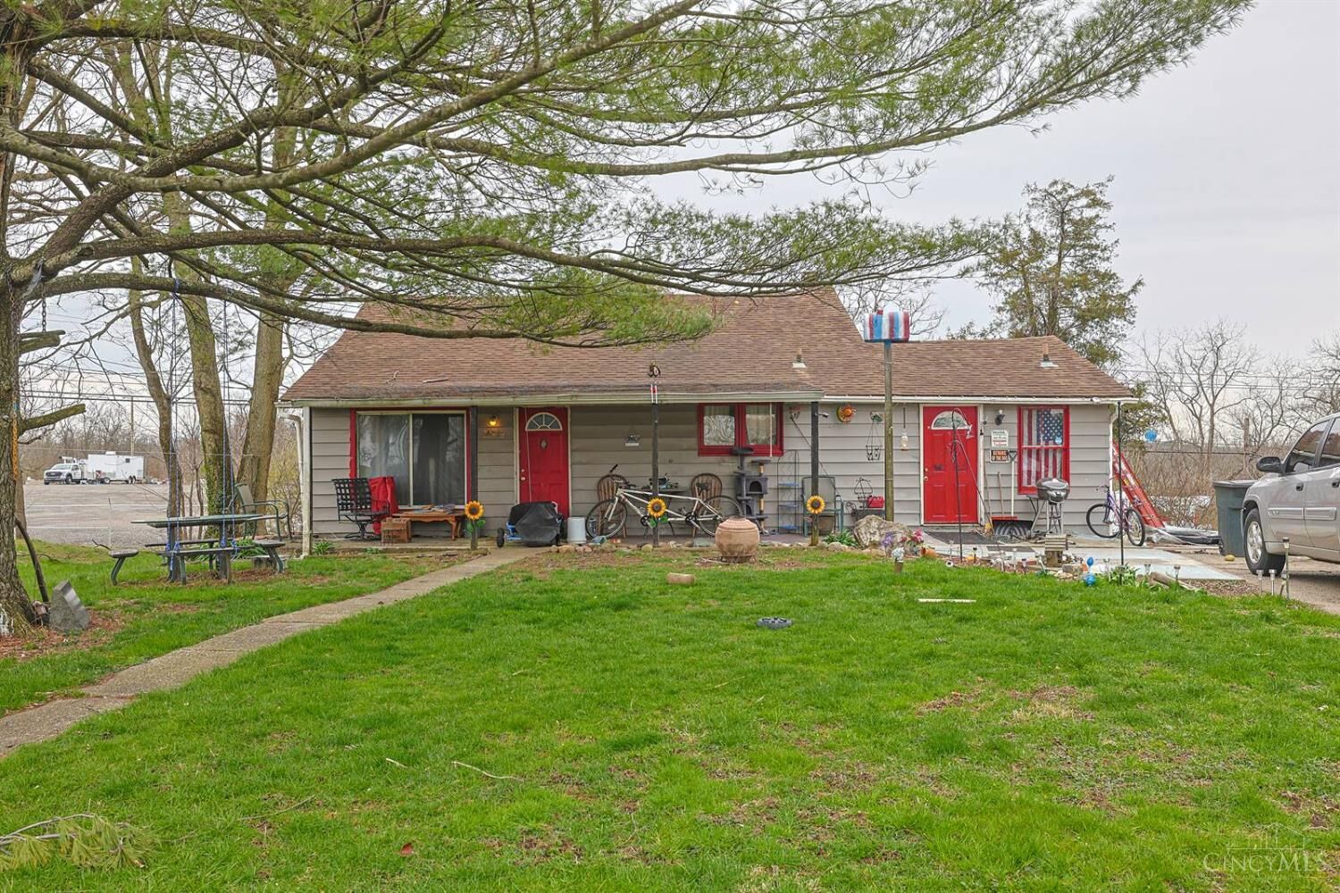 Property Photo:  9017 West Road  OH 45002 