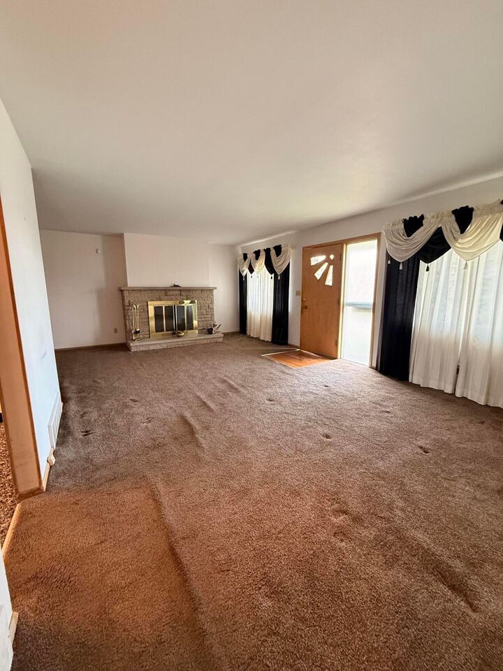 Property Photo:  1685 Alcoy Drive  OH 43227 