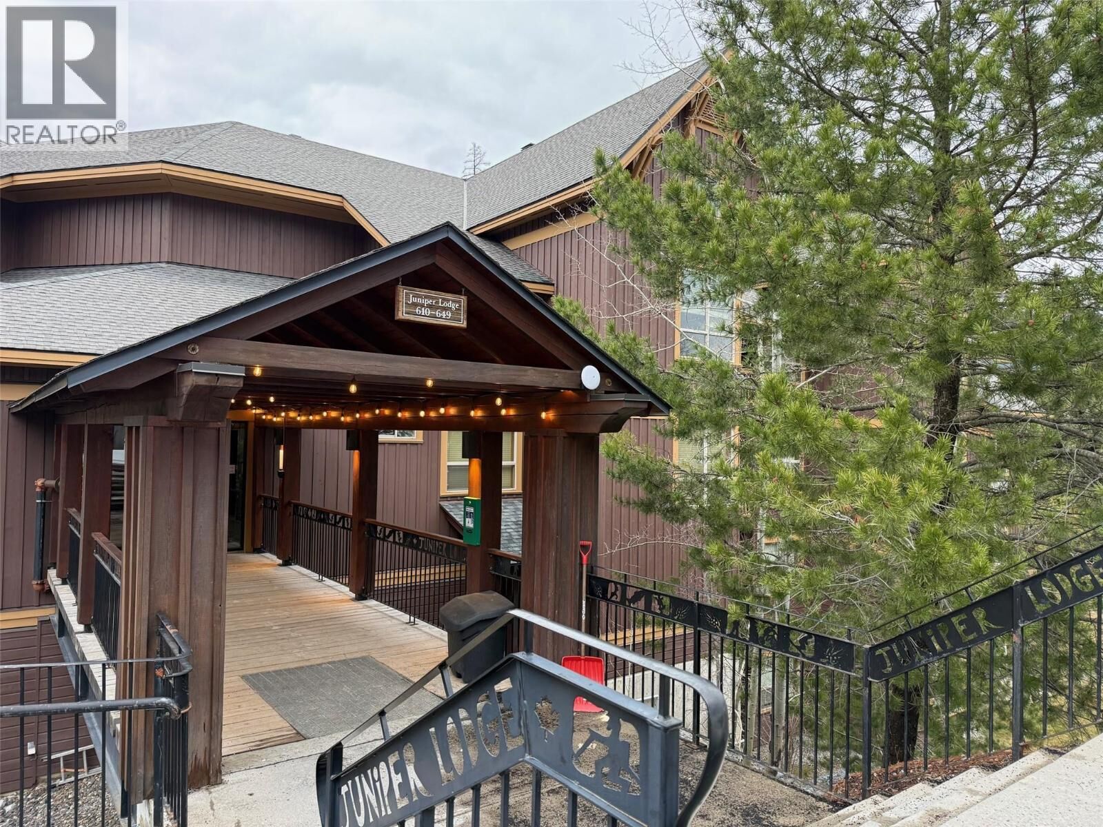 Property Photo: 4559 Timberline Crescent 613D BC V0B 1M6